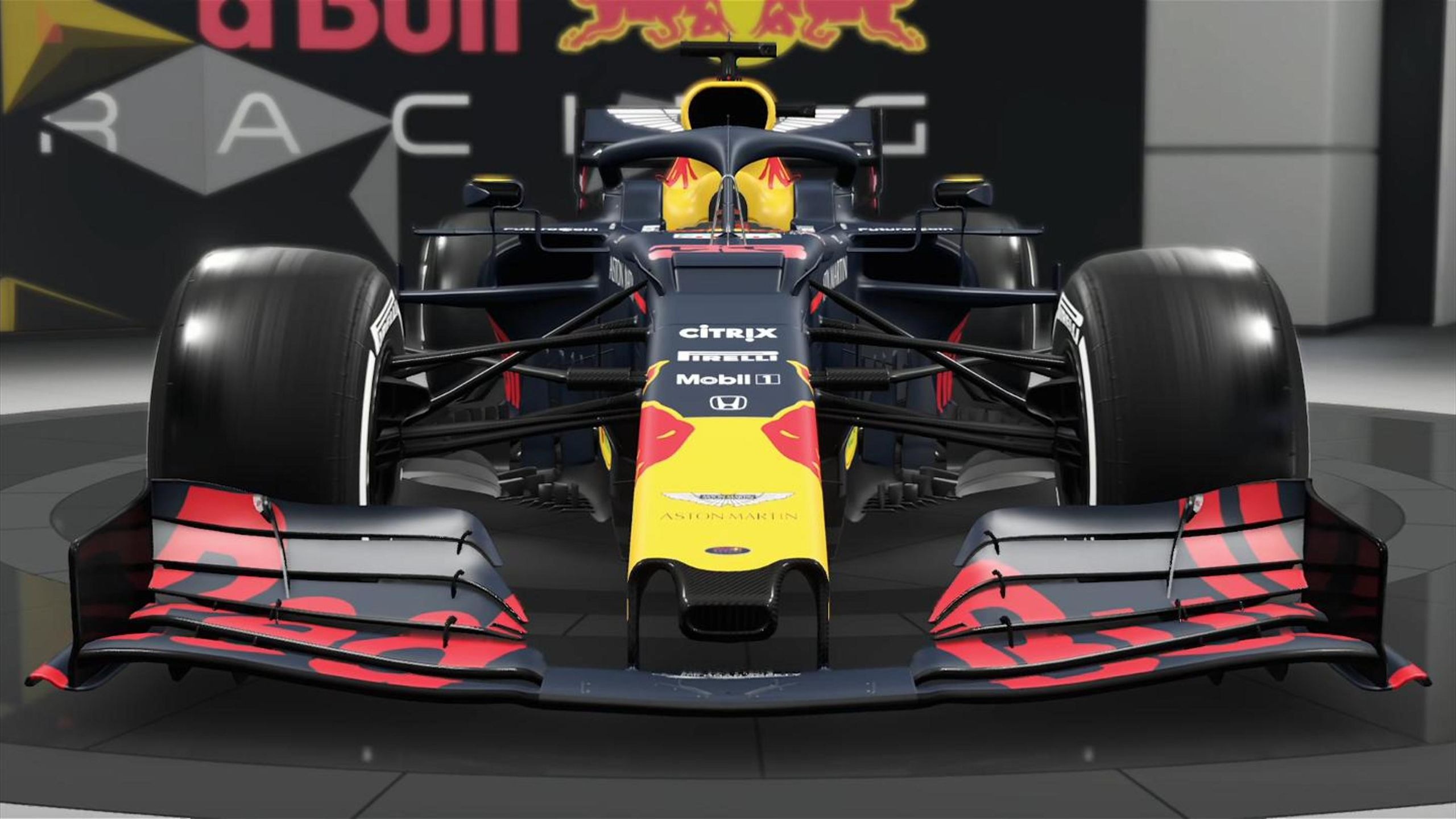 红牛车队完胜迈凯伦，周冠宇点燃赛场